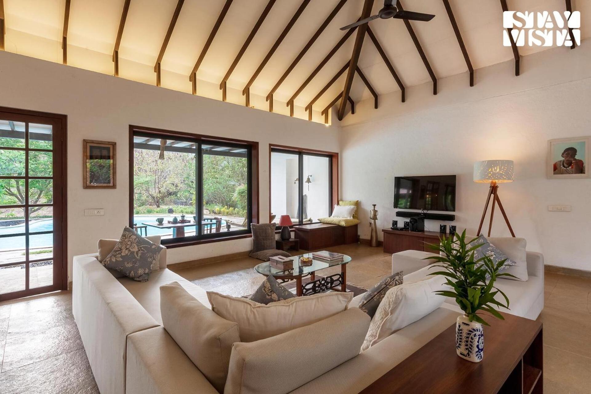 Wander Beyond By Stayvista - Featuring A Bali-Themed Abode And A Refreshing Swimming Pool อลีบาก ภายนอก รูปภาพ