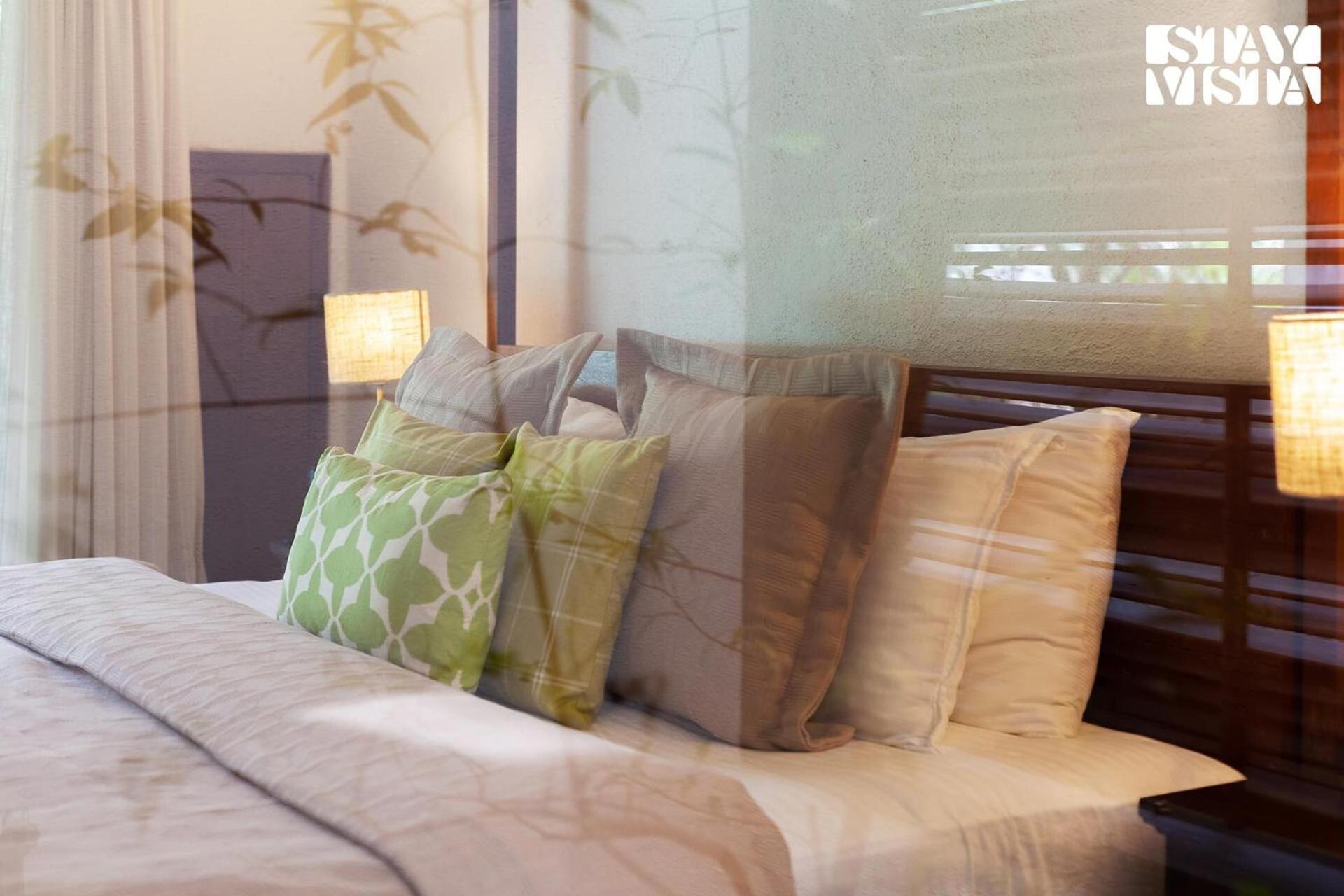 Wander Beyond By Stayvista - Featuring A Bali-Themed Abode And A Refreshing Swimming Pool อลีบาก ภายนอก รูปภาพ