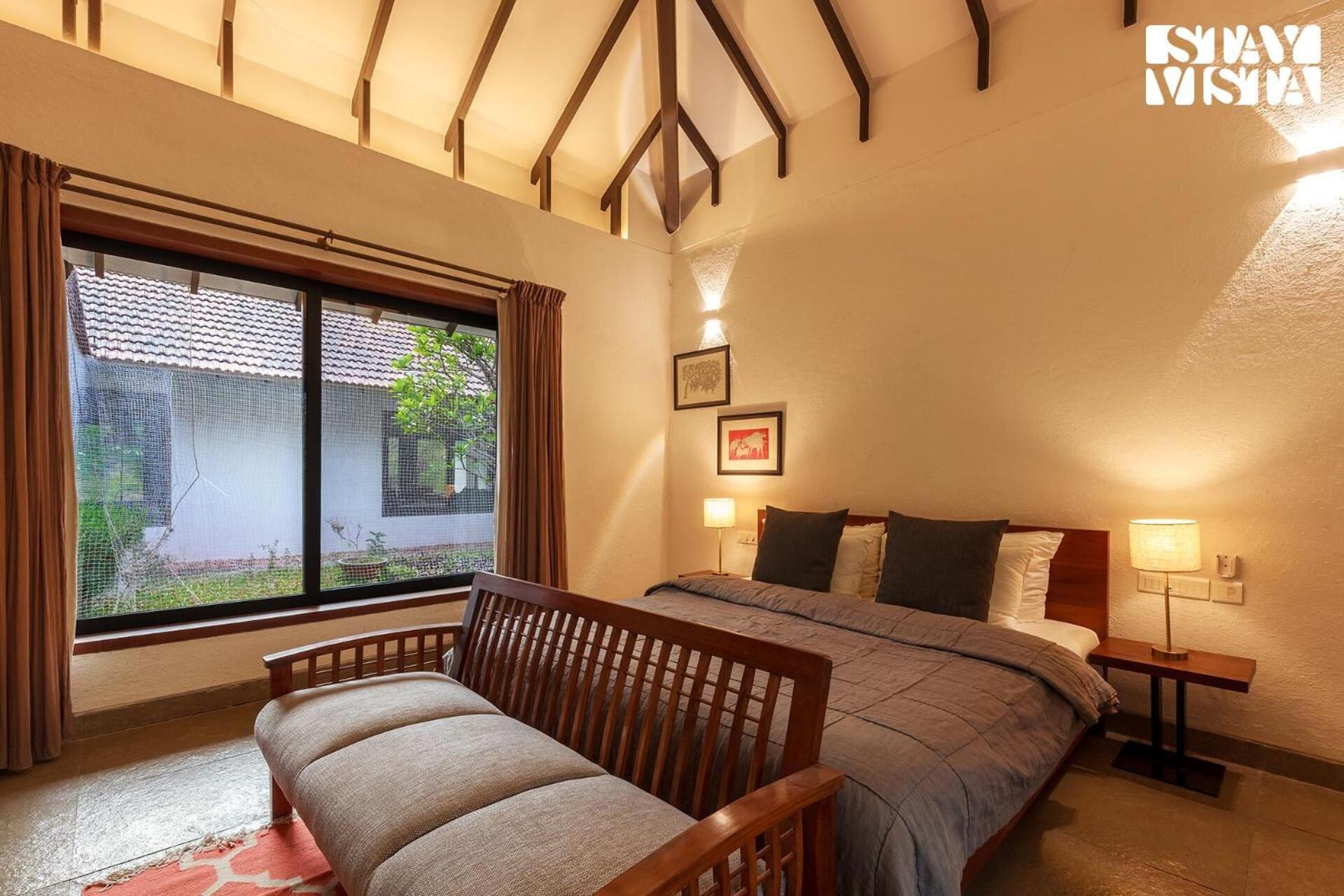 Wander Beyond By Stayvista - Featuring A Bali-Themed Abode And A Refreshing Swimming Pool อลีบาก ภายนอก รูปภาพ