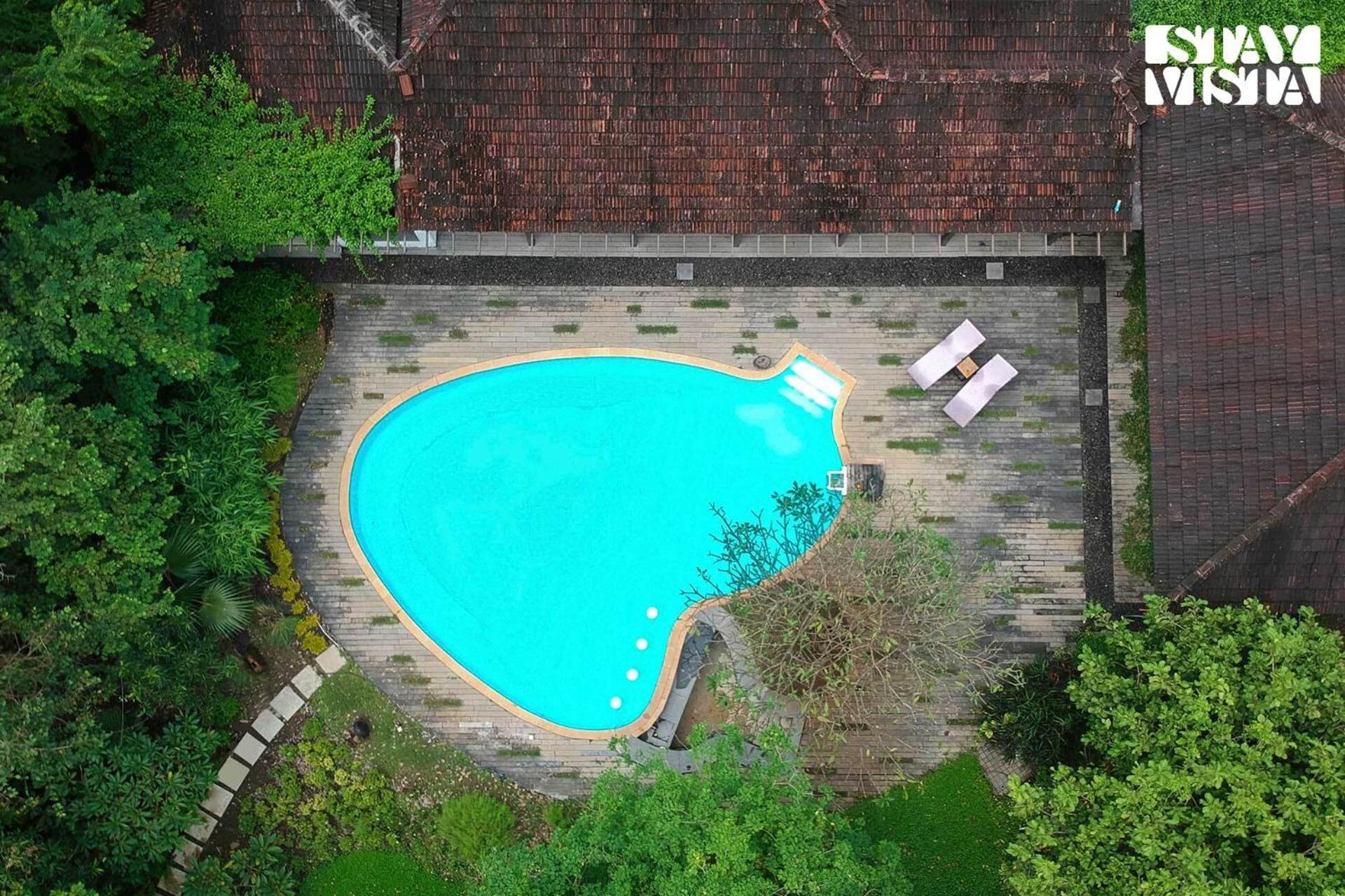 Wander Beyond By Stayvista - Featuring A Bali-Themed Abode And A Refreshing Swimming Pool อลีบาก ภายนอก รูปภาพ